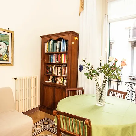 Apartment Interno 5