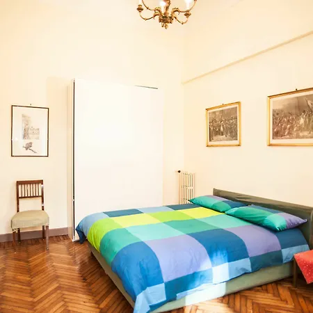 Interno 5 * Naples