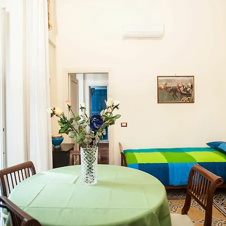 Interno 5